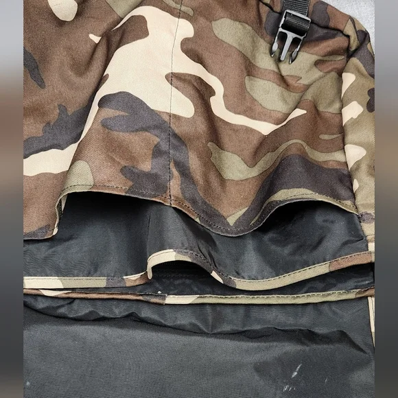 Eastpak Camo Messenger Crossbody Multi Compartment Bag. - Picture 6 of 9